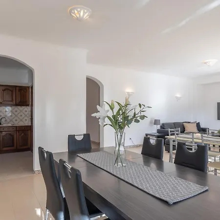 Baltin Villa